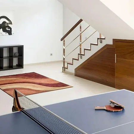Puerto Del Carmen Sleeps 6 Pool Wifi T691337 Вилла